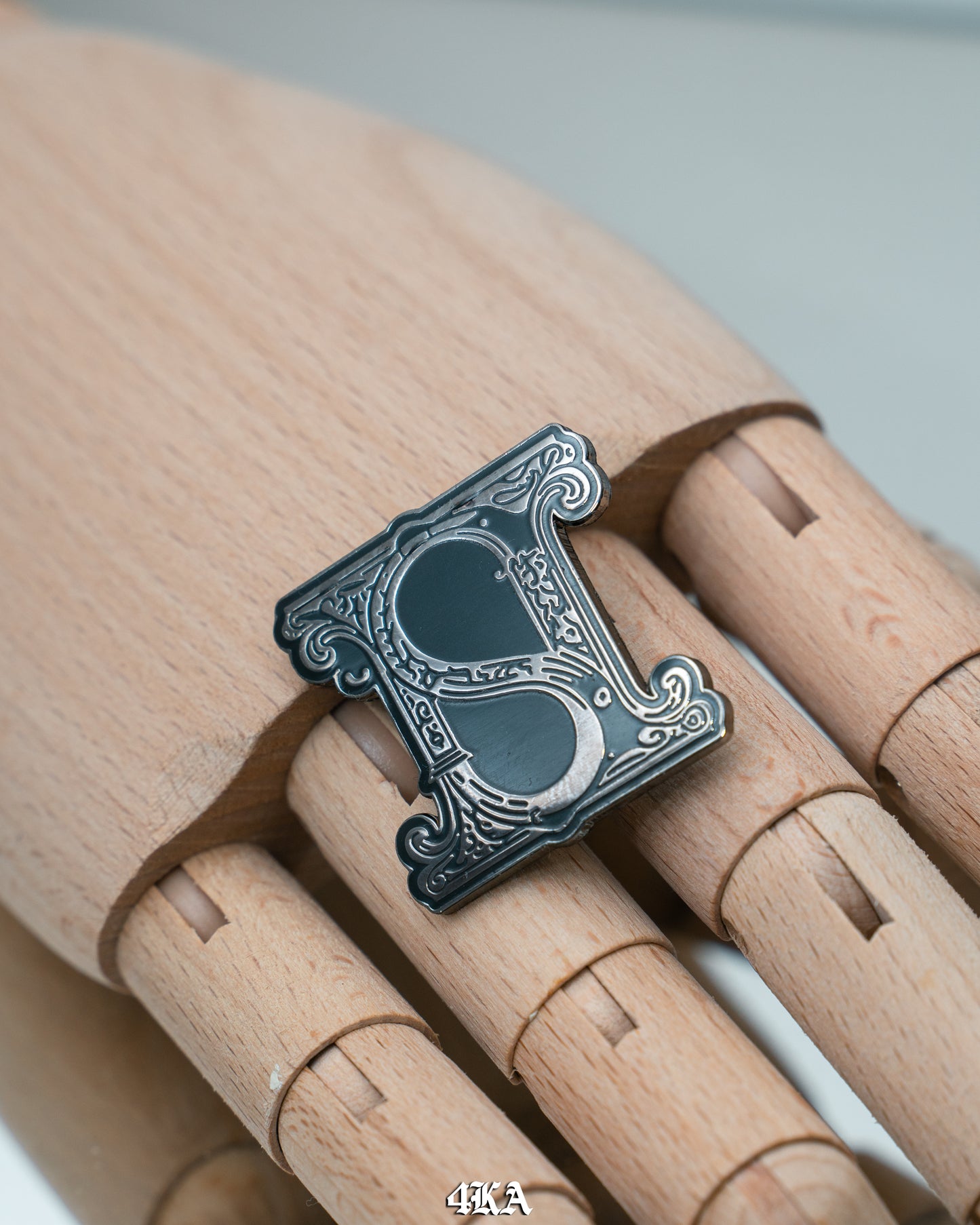 Inertia bling pin
